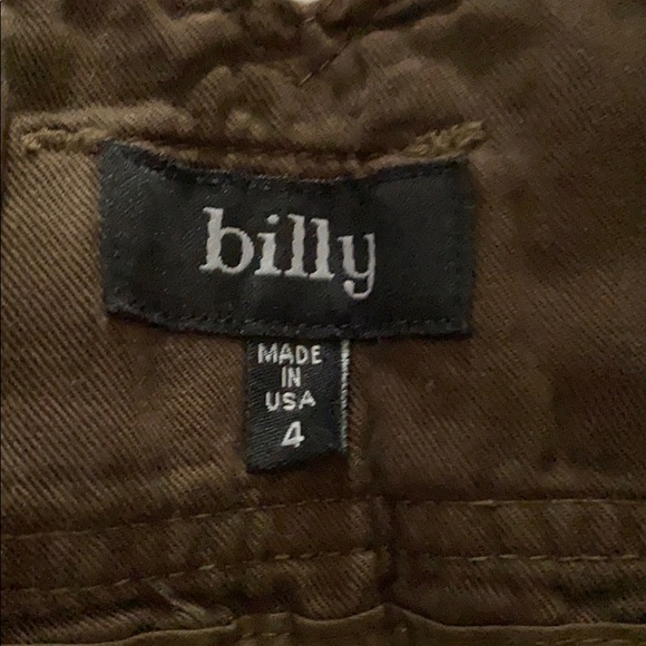 Shorts - Picture 3 of 5